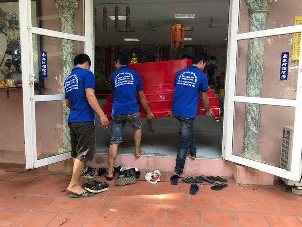 Đội ngũ nhân viên chuyển văn phòng